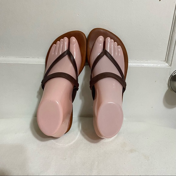 Eileen Fisher Women’s 7 Black Double Strap Flip Flop Leather Sandals - Picture 4 of 8